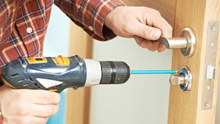 Automotive Locksmith at Highlands Highland, California